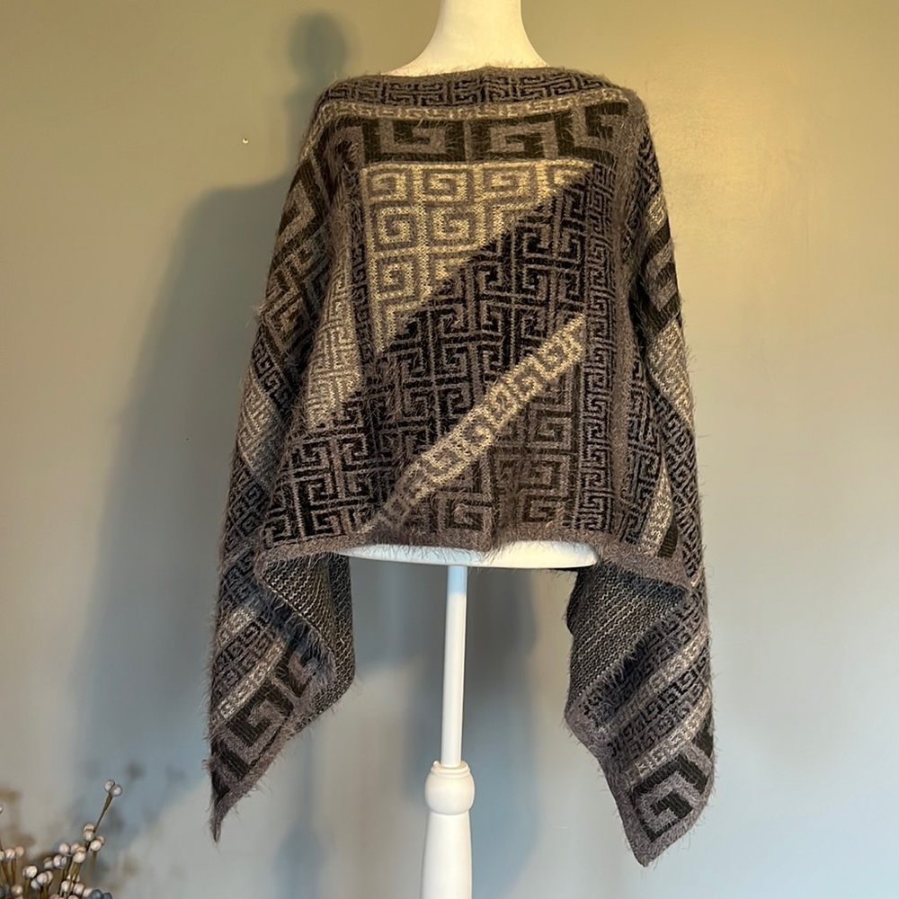 Boutique Gray and Tan Poncho, One Size
